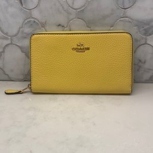 Brand new, never used coach wallet